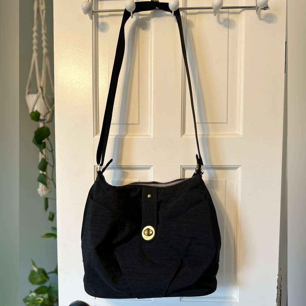 Baggalino crossbody - like New